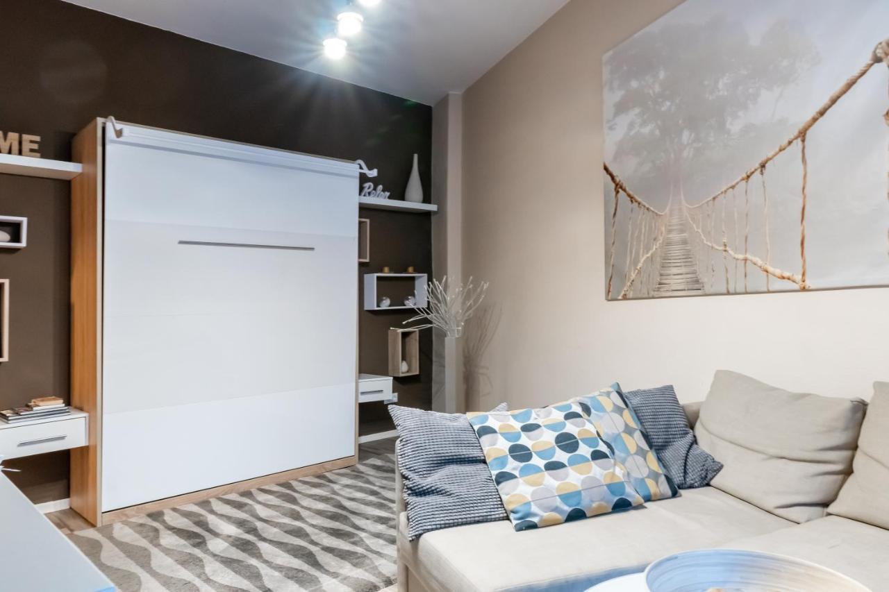 Upmarket Studio With Balcony In Friedrichshain Berlim Exterior foto