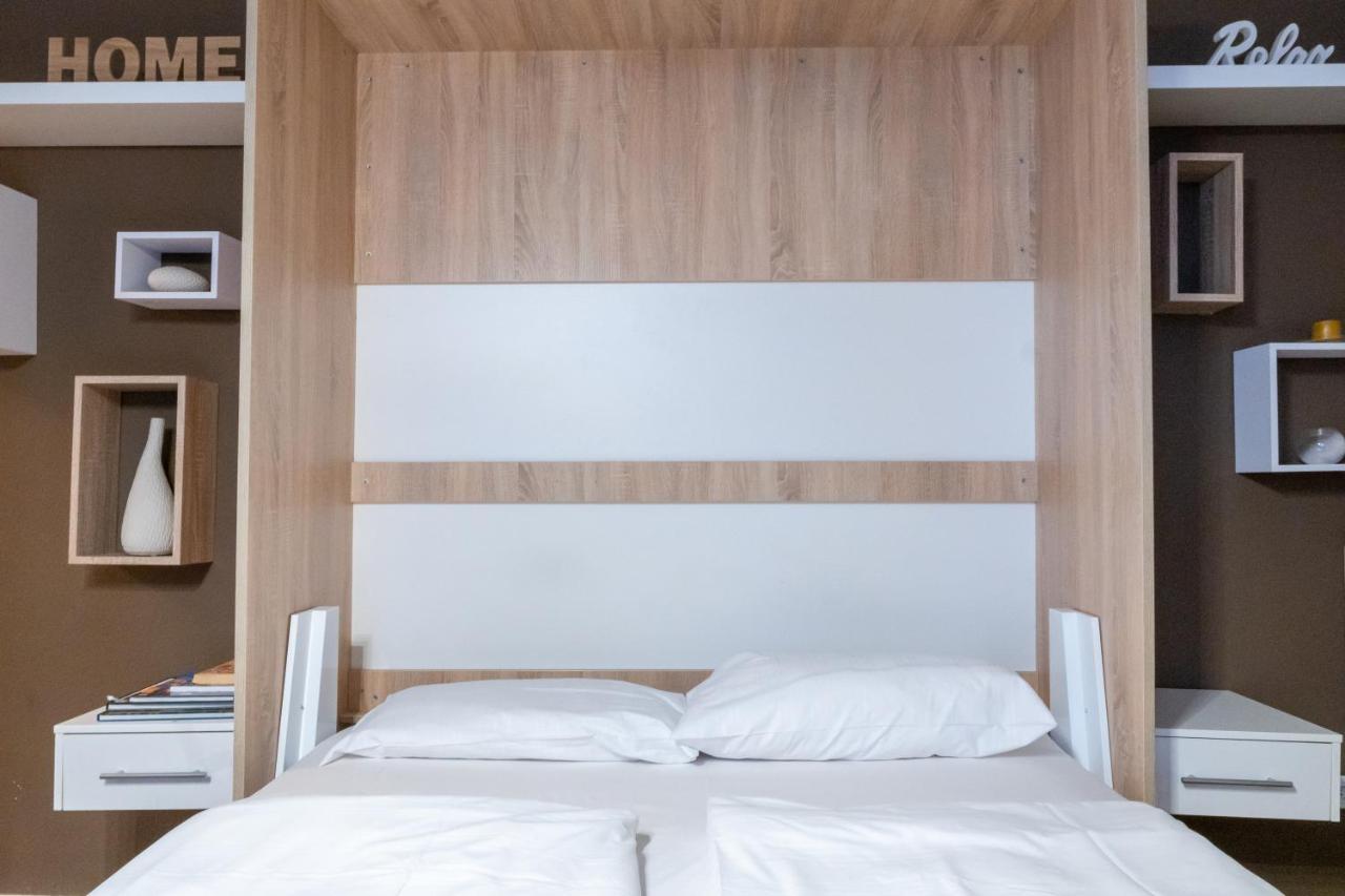Upmarket Studio With Balcony In Friedrichshain Berlim Exterior foto
